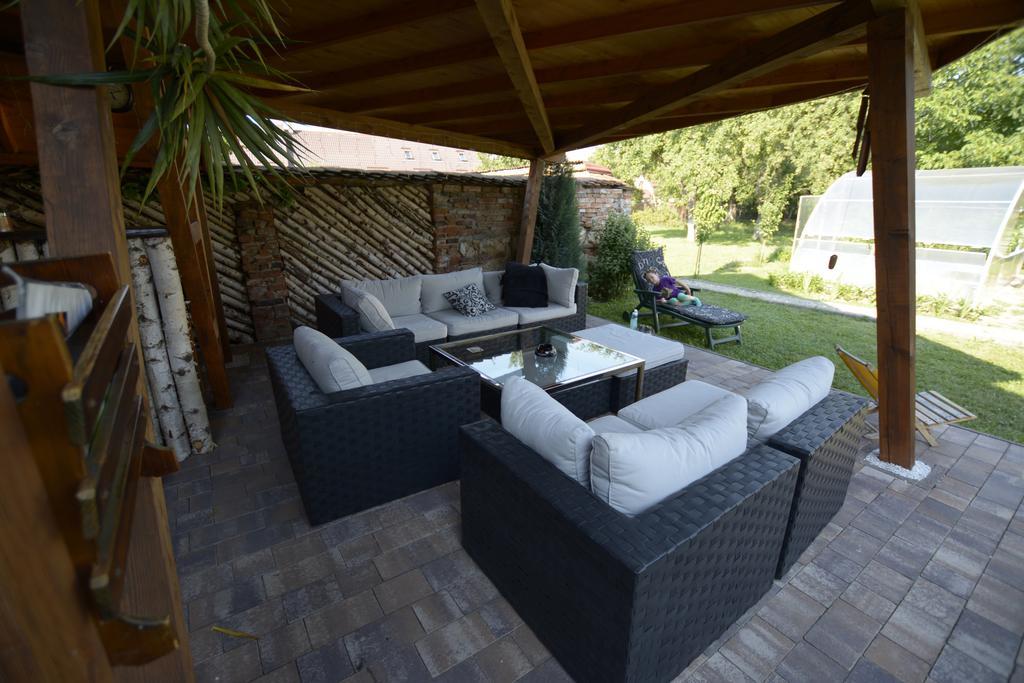 Neustadt Villa Cristian  Luaran gambar