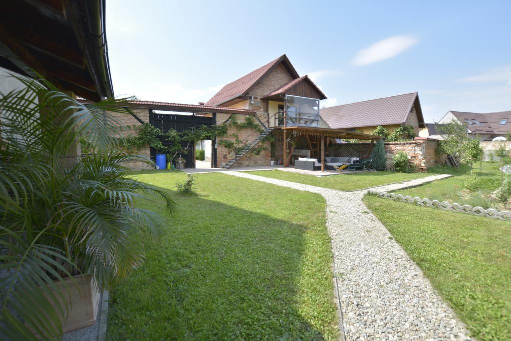 Neustadt Villa Cristian  Luaran gambar